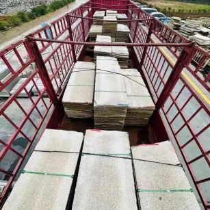 漳州 黄金麻花岗岩荔枝面，光面毛板装车完成