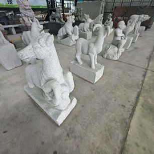 漳州 芝麻白花岗岩造型立体雕刻——十二生肖