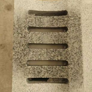 漳州 芝麻白拉丝面花岗岩U型开槽排水槽