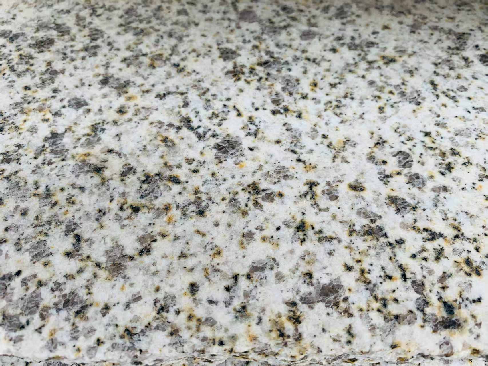 漳州 黄金麻花岗岩石材浅黄光面