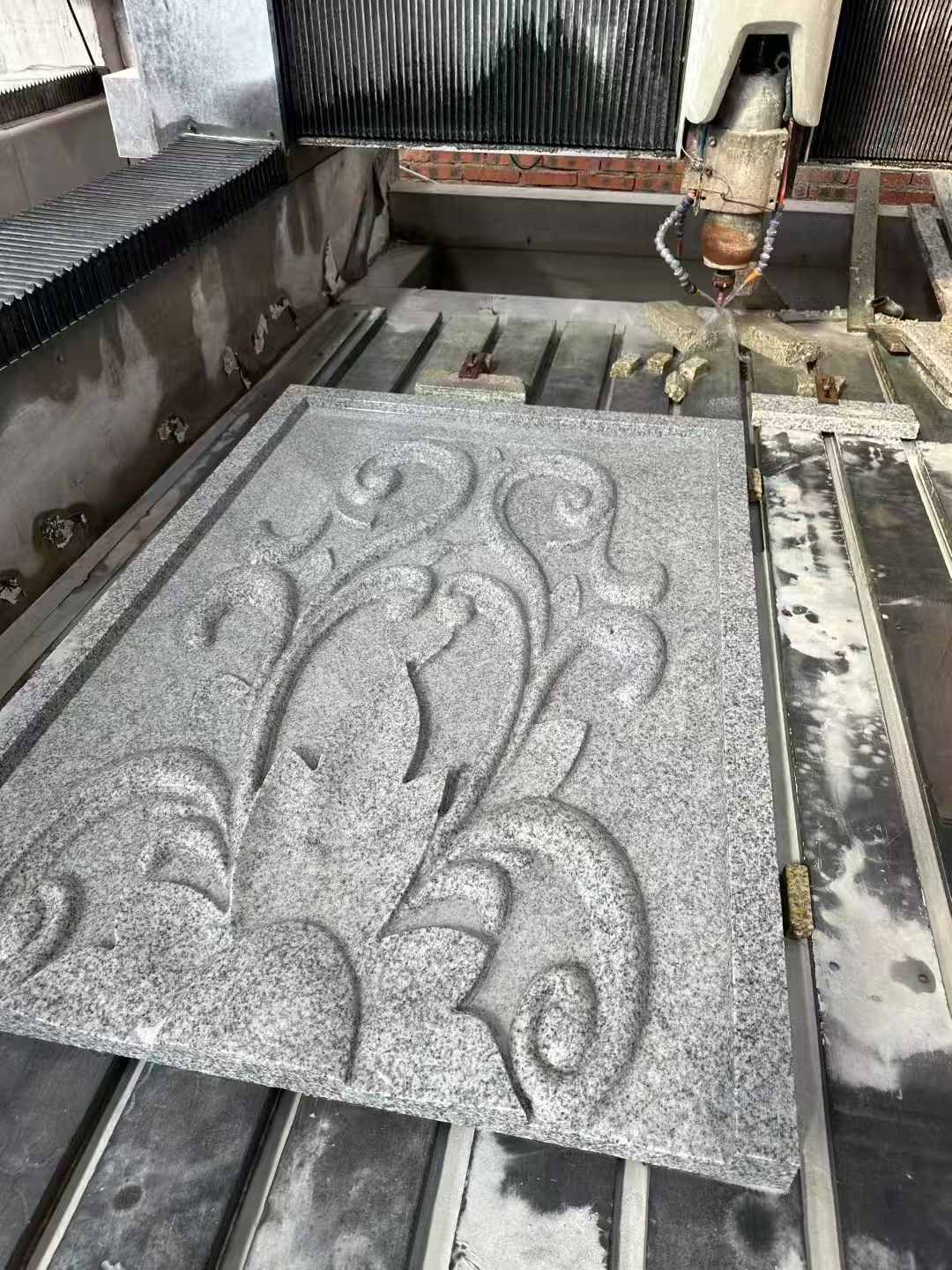 漳州 白麻别墅干挂雕花板