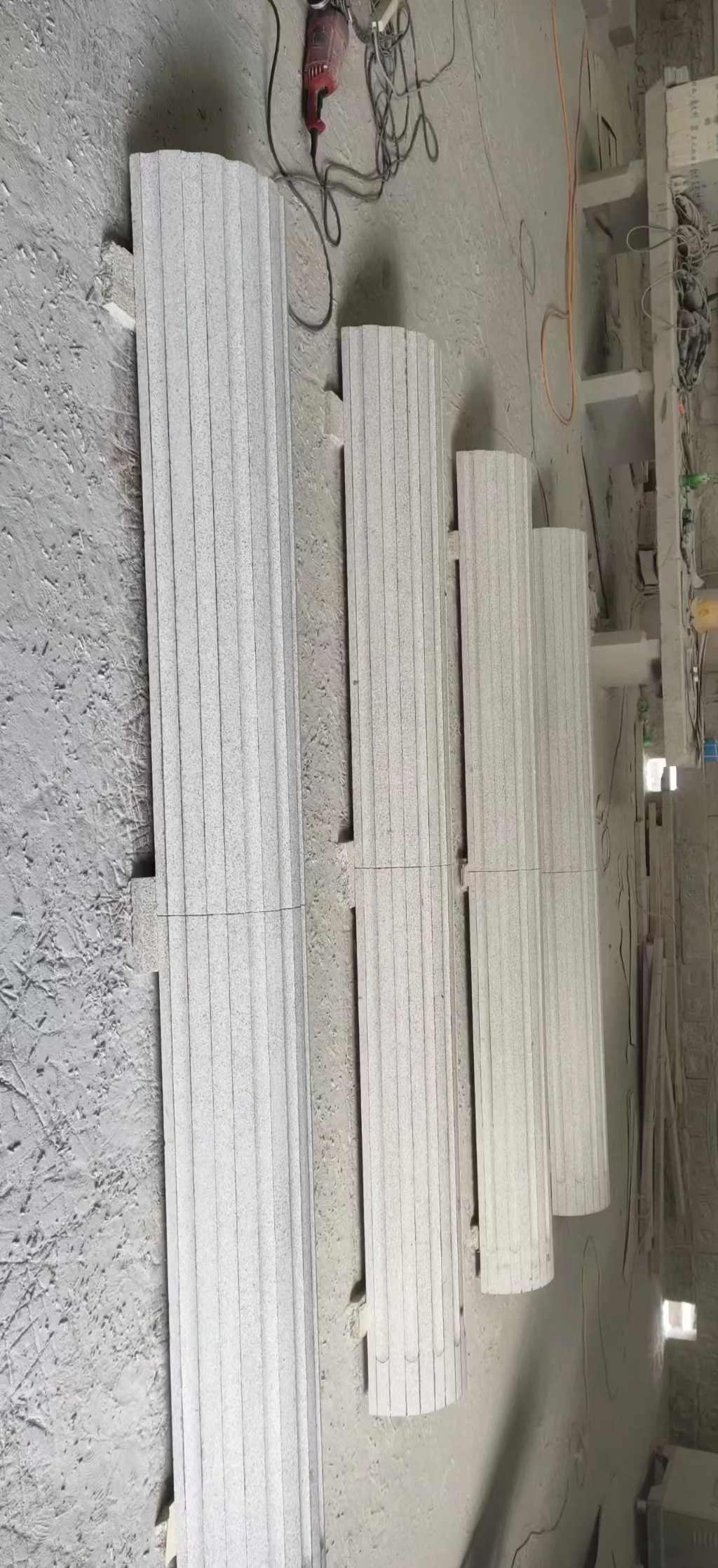 漳州 花岗岩厂家带你看白麻花岗岩门楼大柱柱皮