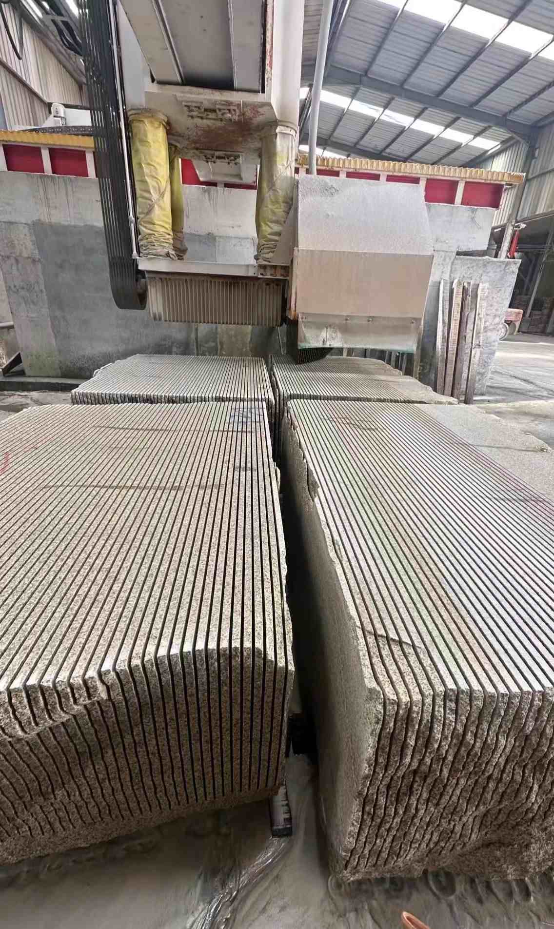 漳州 车间生产日常，黄金麻白麻花岗岩