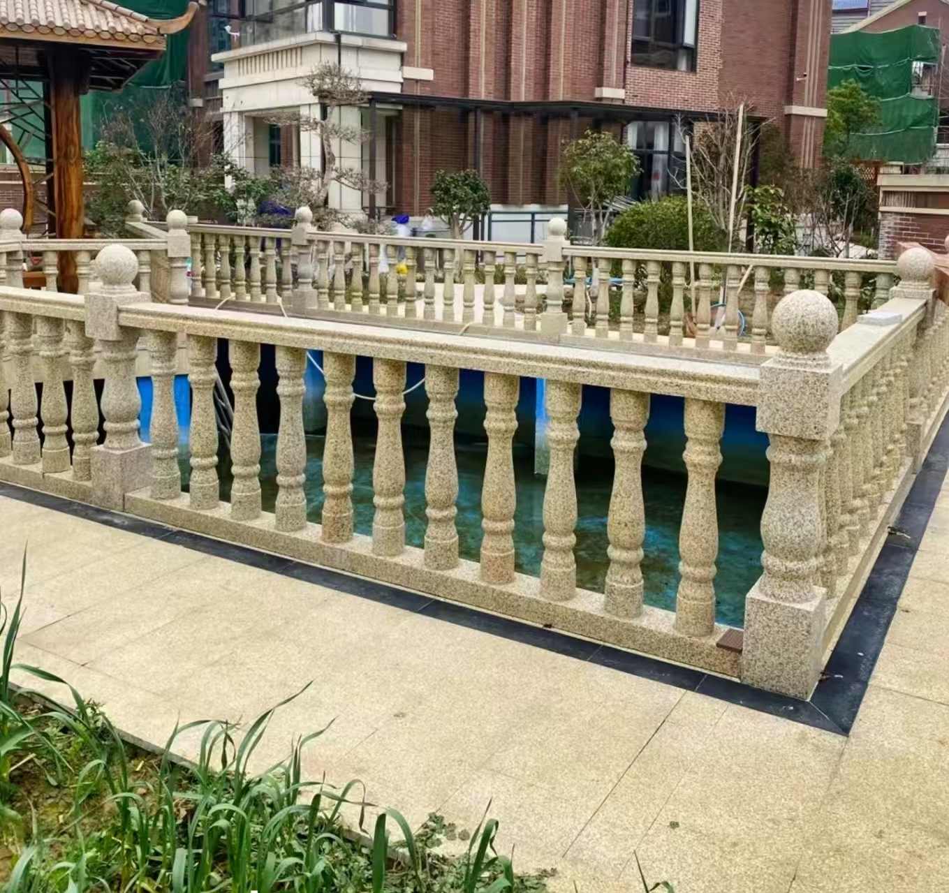 漳州黄金麻花岗岩石材栏杆，扶手，将军柱，花瓶柱