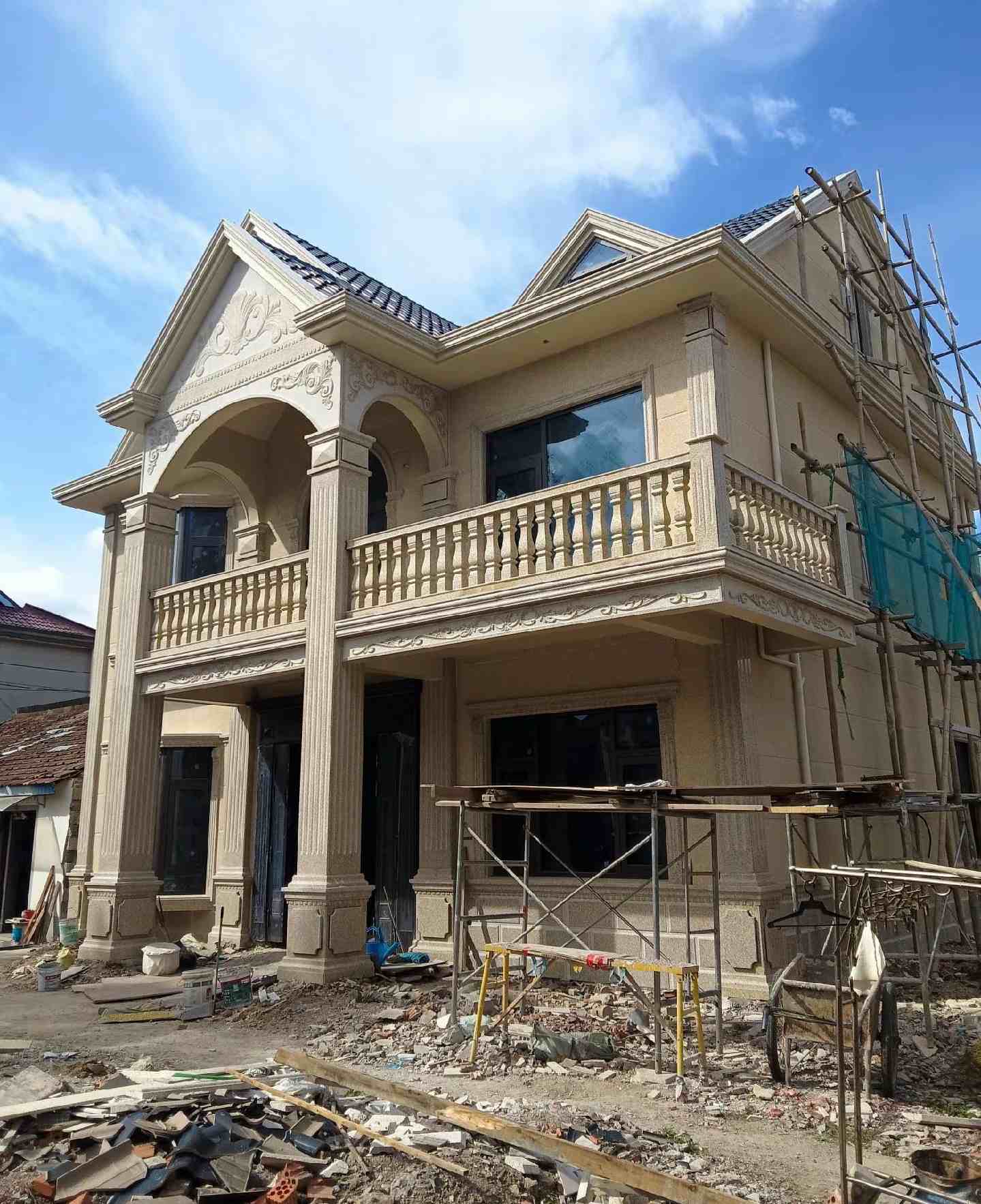 漳州 黄金麻花岗岩石材私人别墅雕花门楼柱阳台栏杆