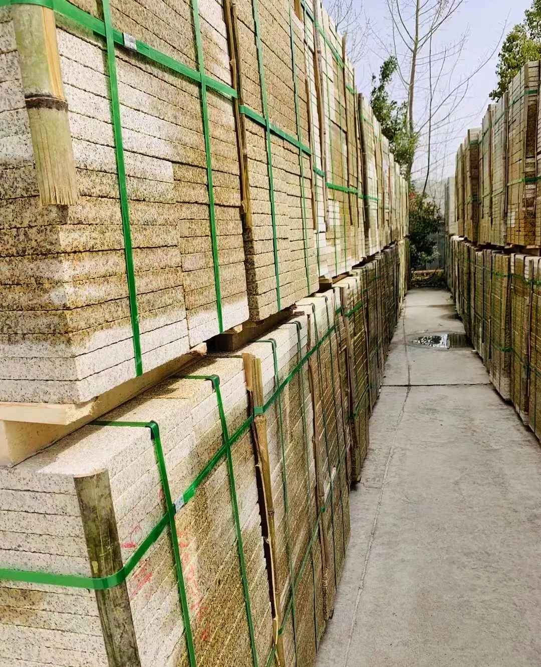 漳州 黄金麻花岗岩荔枝面地铺石