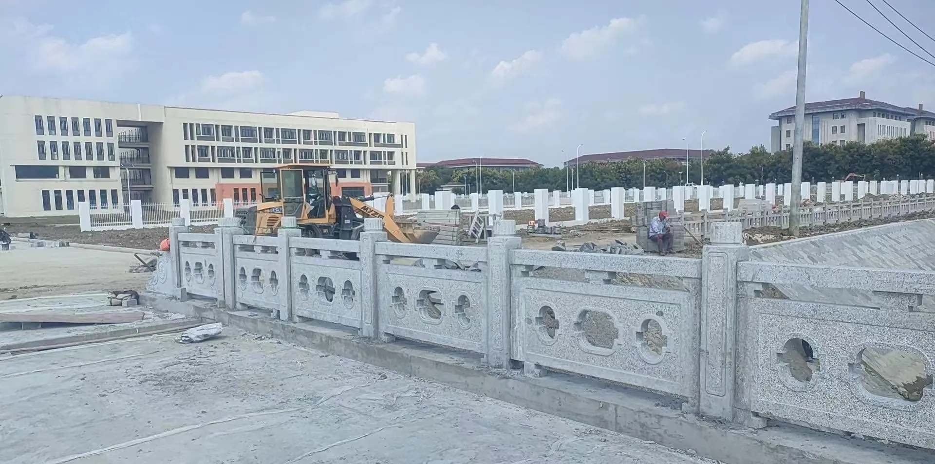 漳州 白麻花岗岩荔枝面河道栏杆